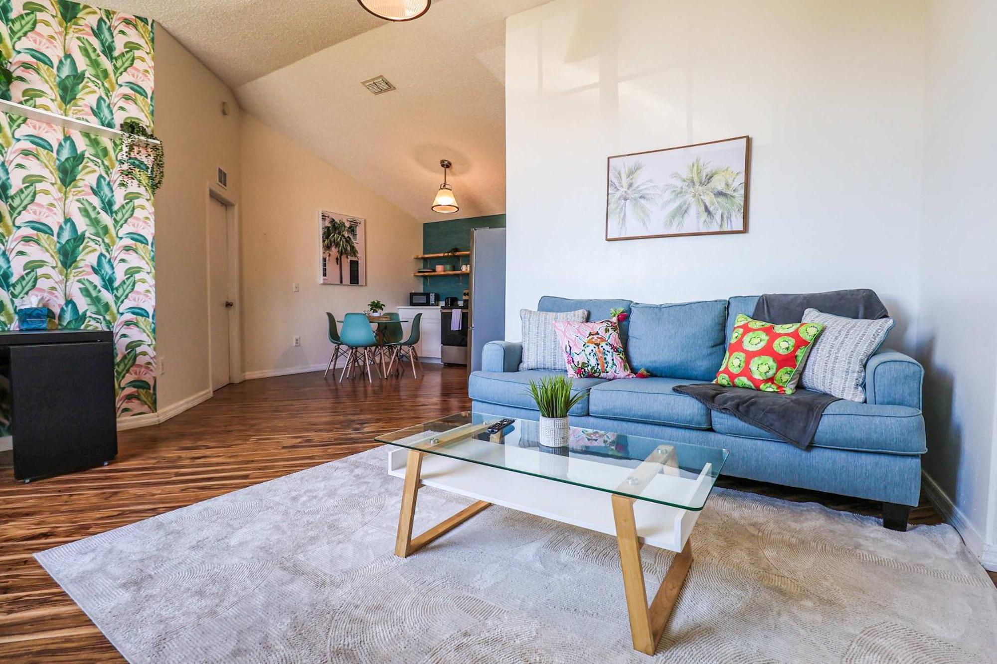 New 15min Drive And Airport - Parks Kingbed Pets
